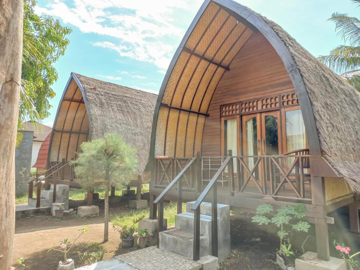 Nusa Indah Bungalows Гили-Эйр Экстерьер фото