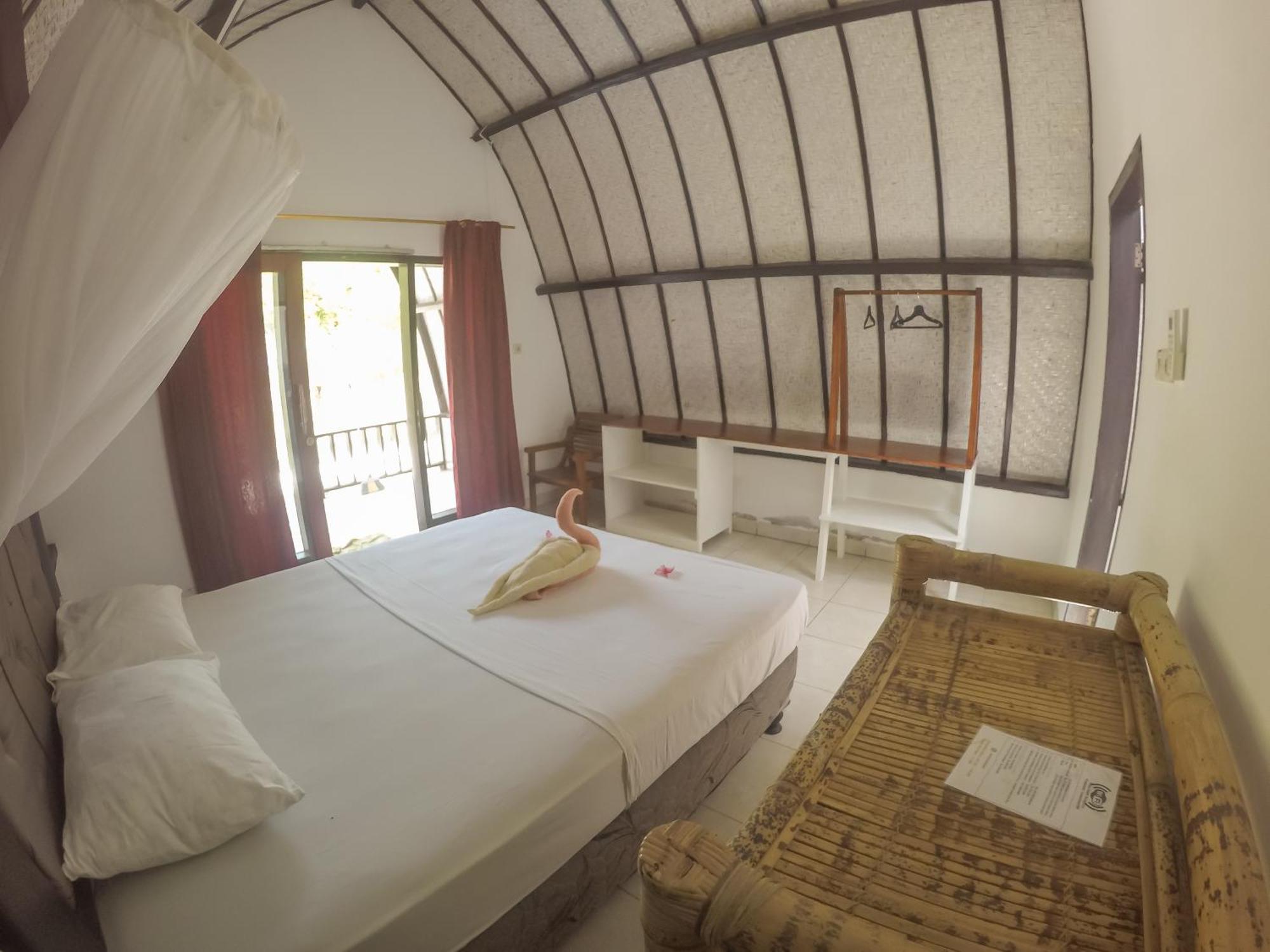 Nusa Indah Bungalows Гили-Эйр Номер фото
