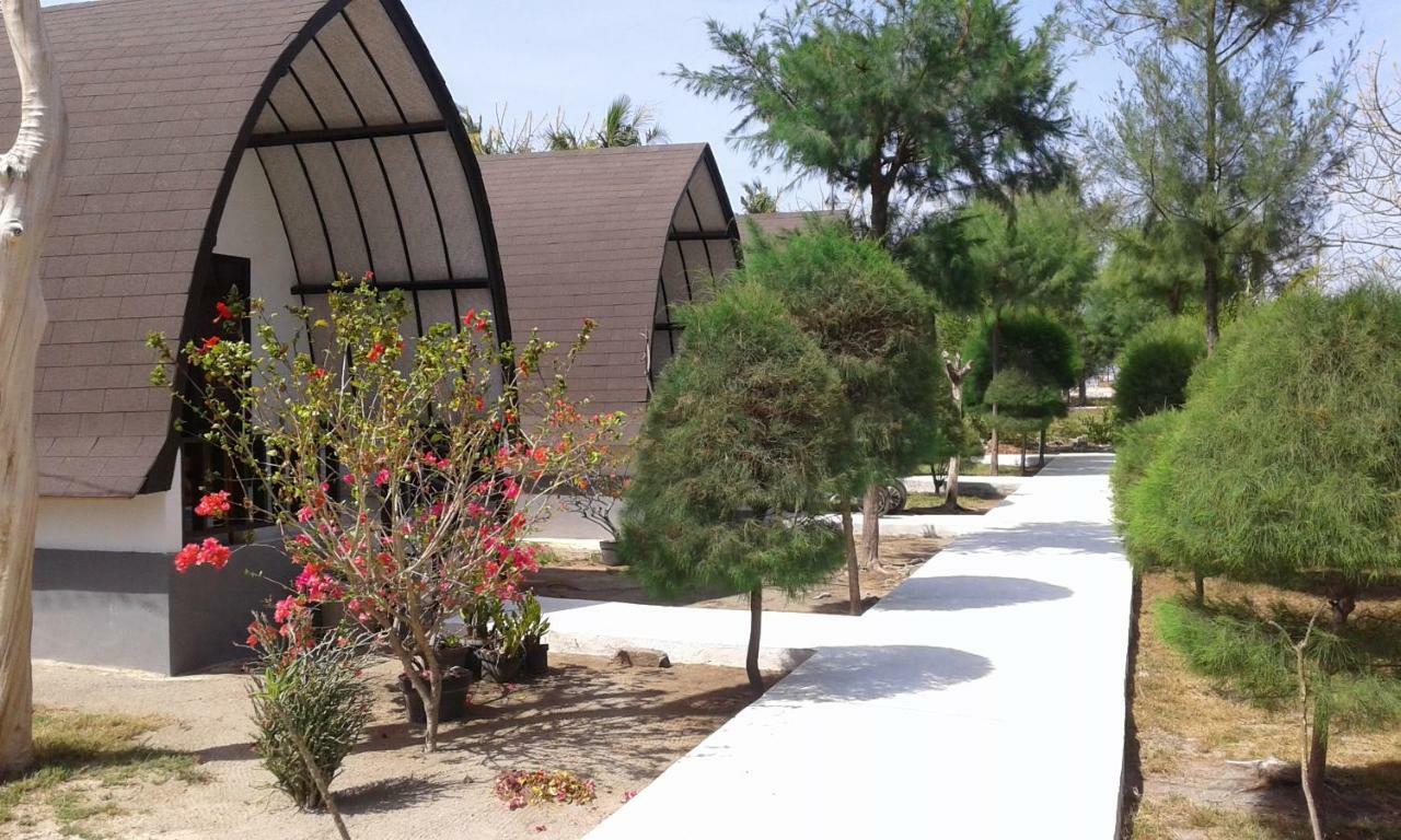 Nusa Indah Bungalows Гили-Эйр Экстерьер фото