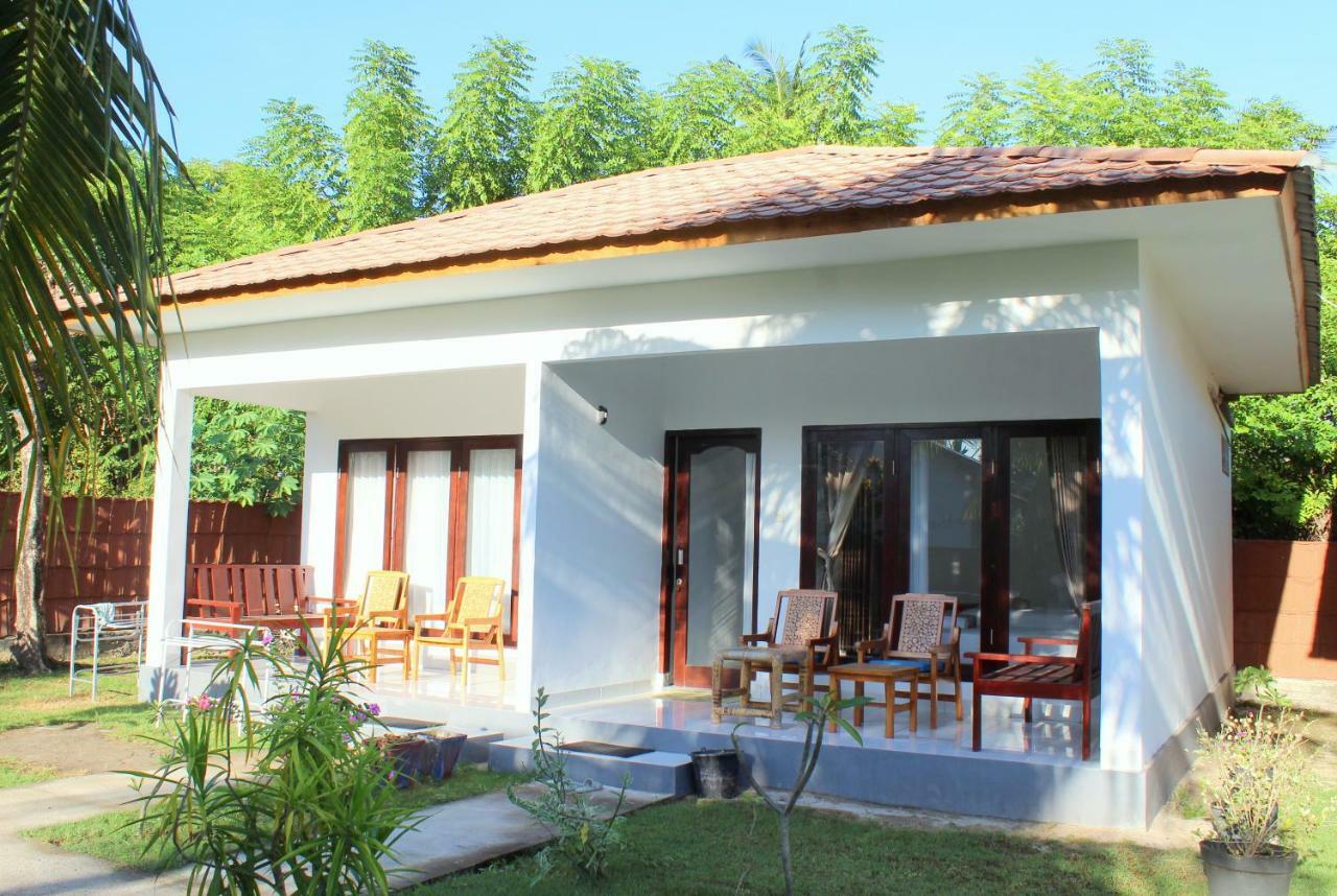 Nusa Indah Bungalows Гили-Эйр Экстерьер фото