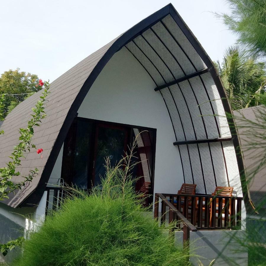 Nusa Indah Bungalows Гили-Эйр Экстерьер фото